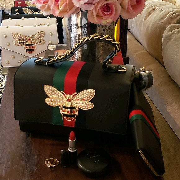 Queen Bee Satchel & Wallet Set - Picture 10 of 16